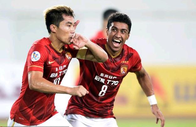 德甲前瞻：多特蒙德联赛主场不败，霍芬海姆进攻火力强劲（德甲前瞻：多特联赛主场不败延续，霍芬海姆进攻端状态火热）