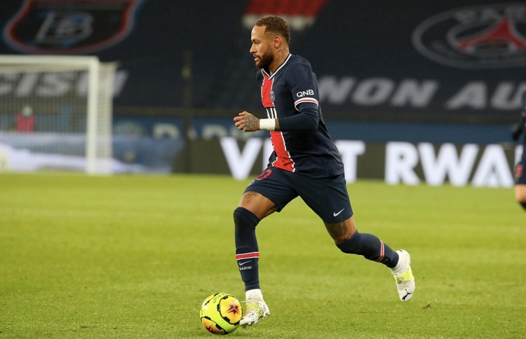 图片报：帕利尼亚在热刺年薪为810万欧，加上奖金可达1000万