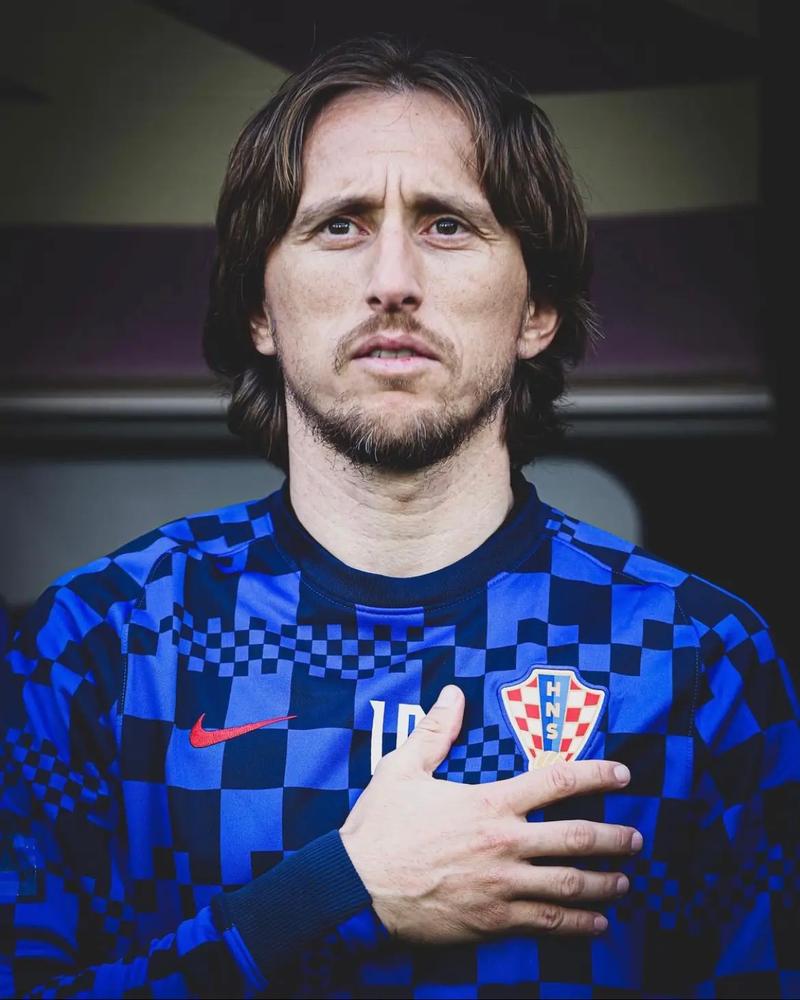 足协杯夺冠次数排名：山东8次居首，国安5次独居次席