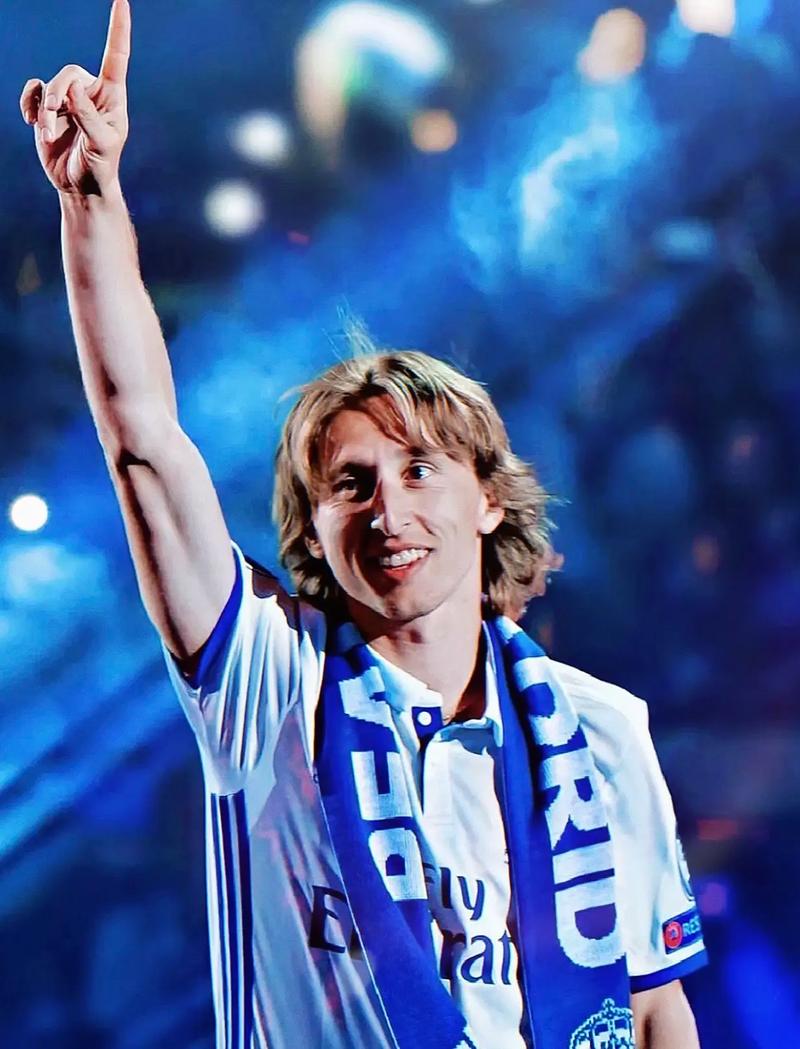 阿诺德或伤缺两个月！皇马赛程：12月欧冠战曼城，明年1月西超杯