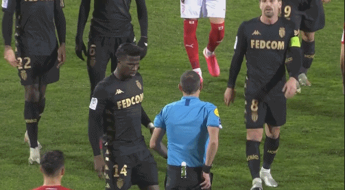 本赛季独行侠有11场比赛分差在个位数以内，排在联盟第二